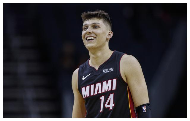 官方：津门虎球员陈哲宣因辱骂裁判员，停赛5场罚款5万