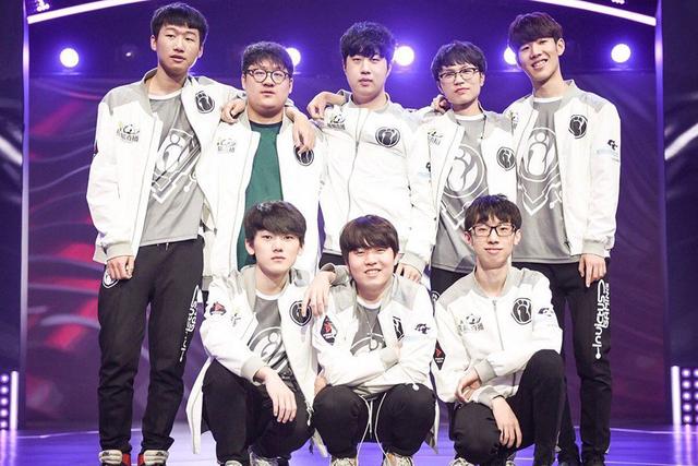 在足球转会 在足球转会